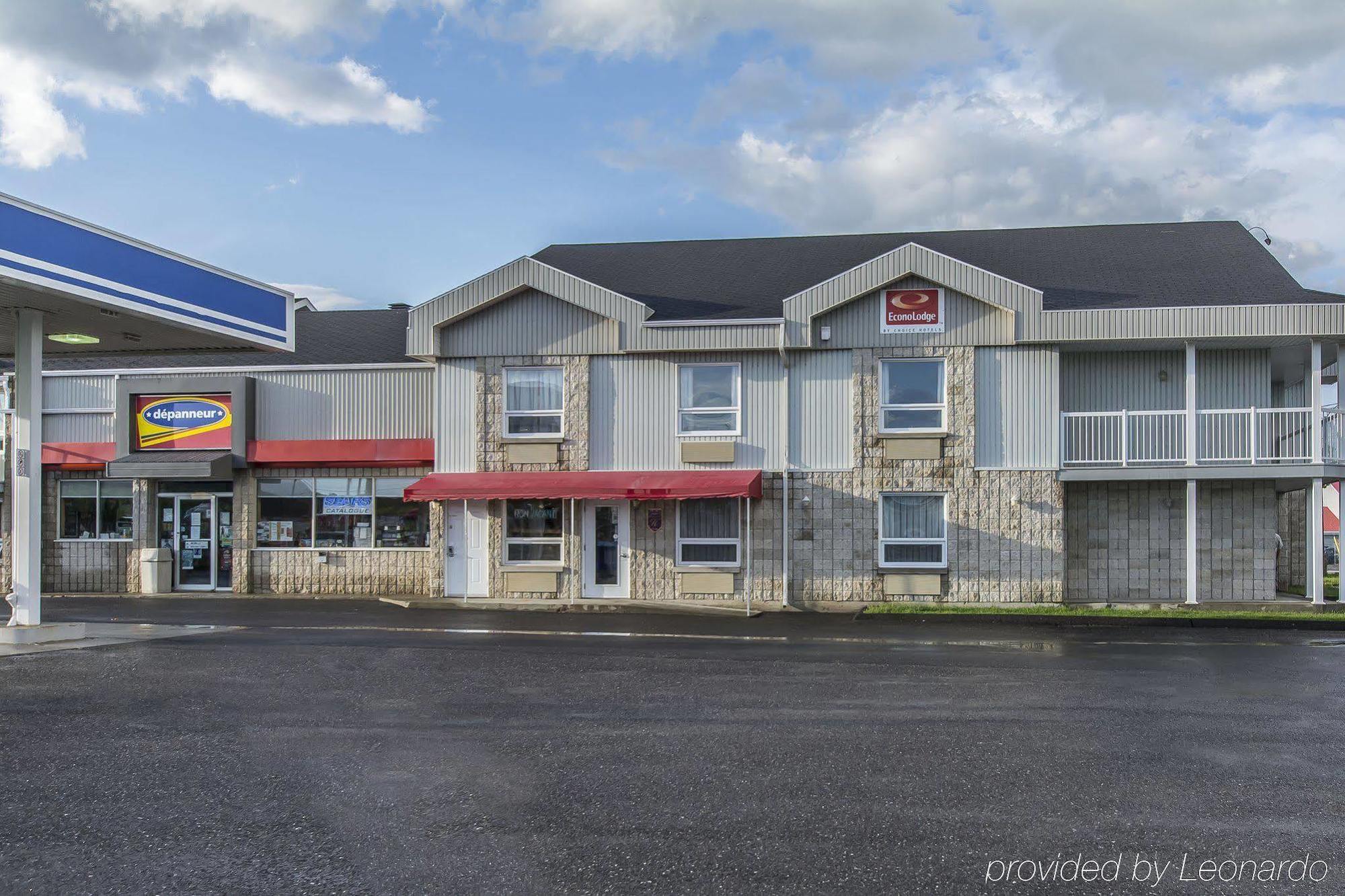 Econo Lodge Cabano Eksteriør bilde