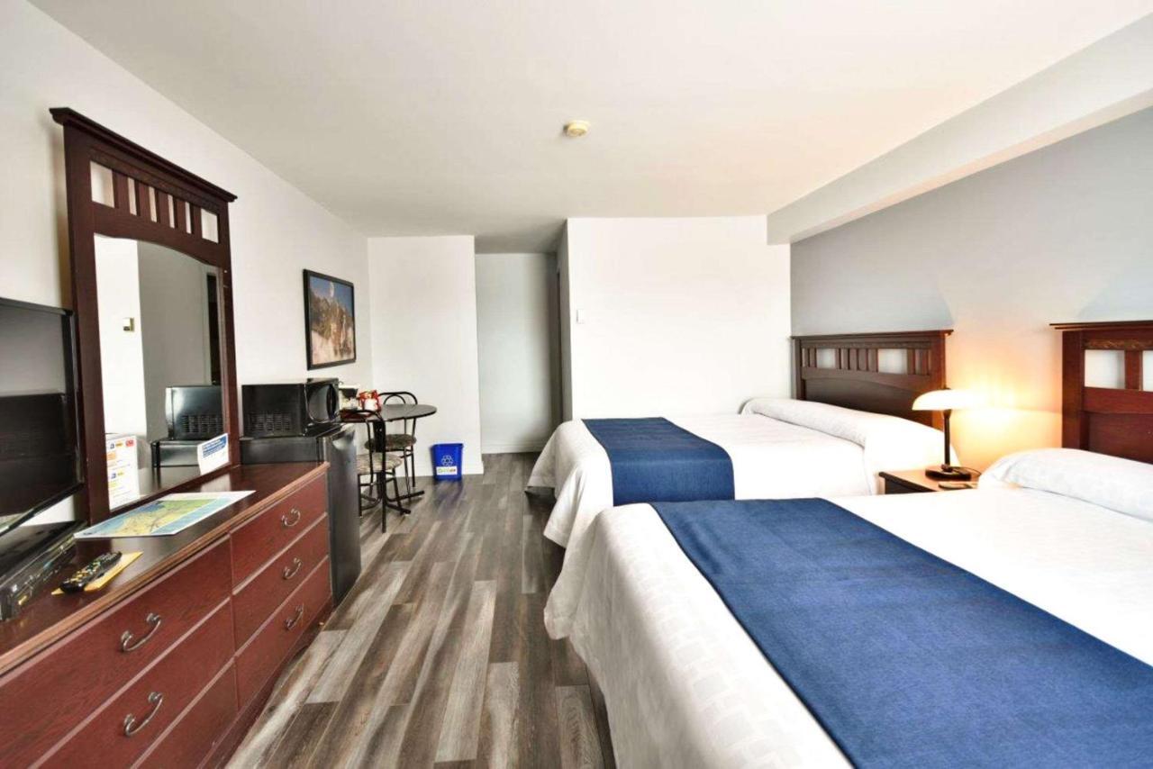 Econo Lodge Cabano Eksteriør bilde