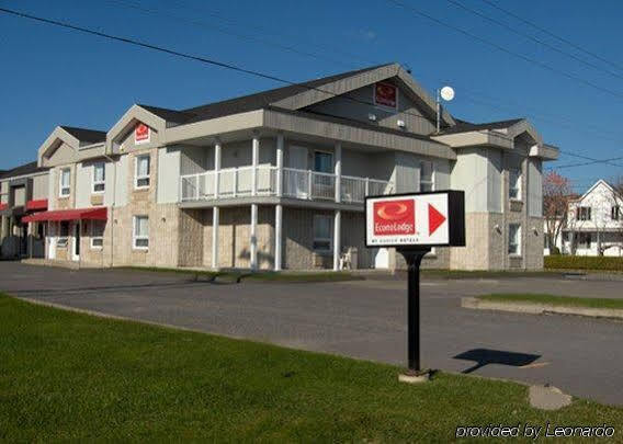 Econo Lodge Cabano Eksteriør bilde